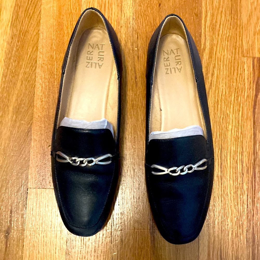 Naturalizer Black Loafers Sz 10M
